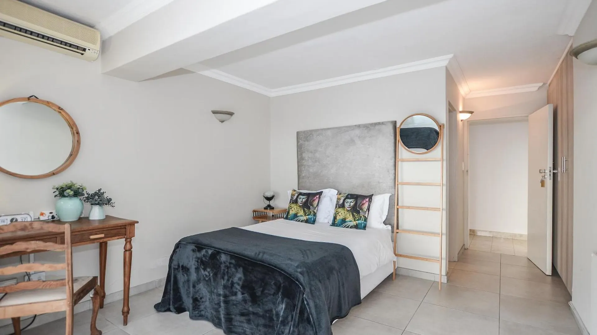 Capo Cabana Guesthouse Plattekloof 4*,  Güney Afrika