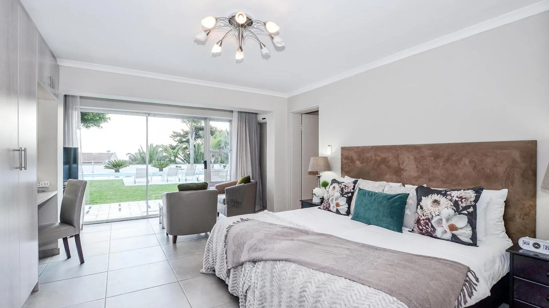 Capo Cabana Guesthouse Plattekloof Konukevi