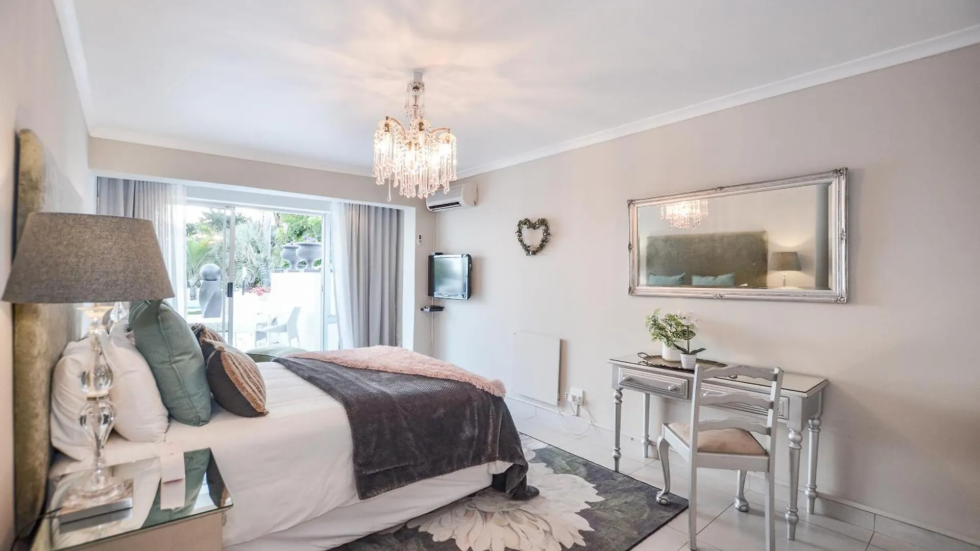 Capo Cabana Guesthouse Plattekloof